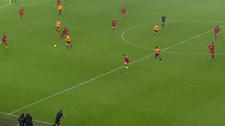 帕克：齐尔克泽远不及谢什科，德利赫特已成英超最佳后卫之一（帕克：齐尔克泽难与谢什科相提并论，德利赫特已跻身英超顶级后卫之列）