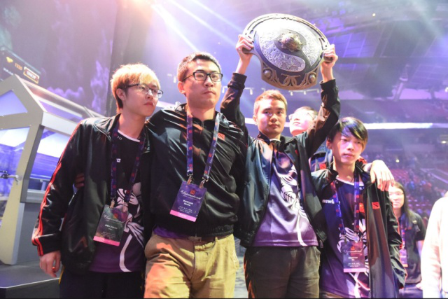 Falcons 晋级季后赛，FaZe 在 BLAST Rivals Spring 2025 再次令人失望