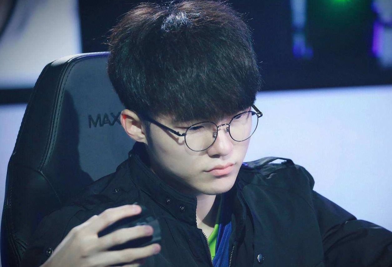 梦幻联赛S25预选赛：不可阻挡的Ame拍熊冲向泉水，击杀四人，YB战胜新 LGD Gaming 晋级主赛事