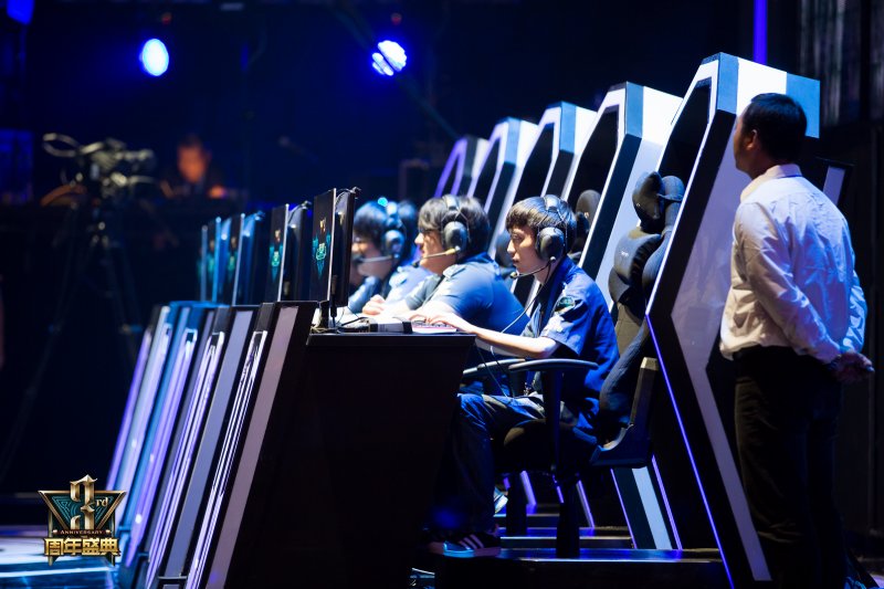 恭喜苏州KSG晋级夏季赛第二轮A组！